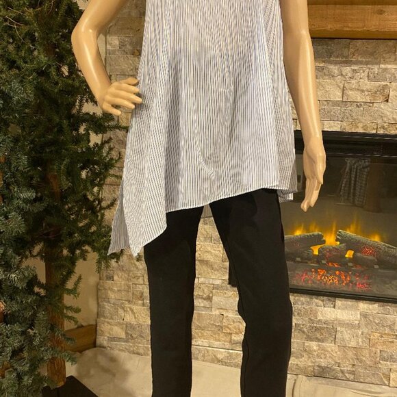 BCBGeneration Sky Blue & White Striped Airy High Low Sleeveless Tunic Top Sz M - Picture 5 of 8